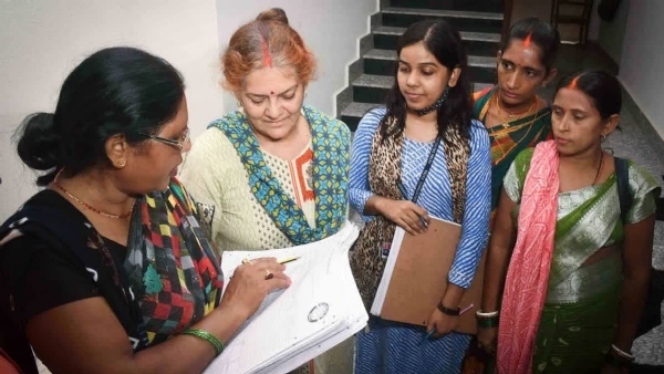 ਪ੍ਰਤੀਕਾਤਮਕ।