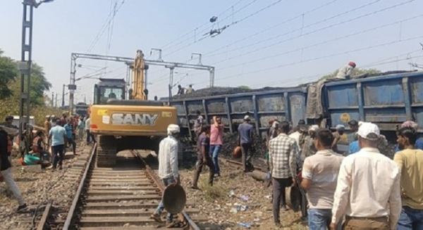 ਕਟਨੀ ਵਿੱਚ ਕੋਲੇ ਨਾਲ ਭਰੀ ਮਾਲ ਗੱਡੀ ਦੇ ਪੰਜ ਡੱਬੇ ਪਟੜੀ ਤੋਂ ਉਤਰ ਗਏ