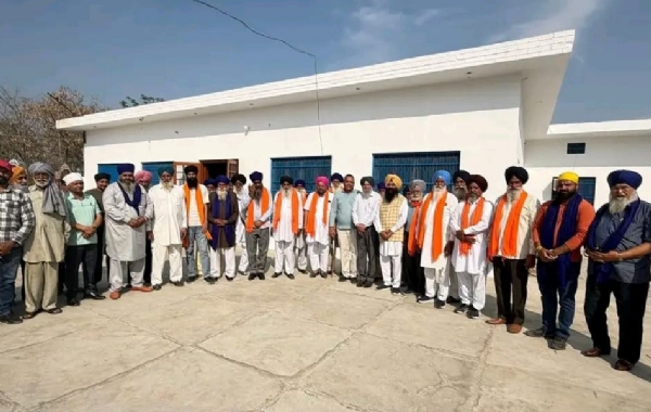 ਮੀਟਿੰਗ ’ਚ ਪਹੁੰਚ ਅਕਾਲੀ ਆਗੂ ਅਤੇ ਵਰਕਰ।