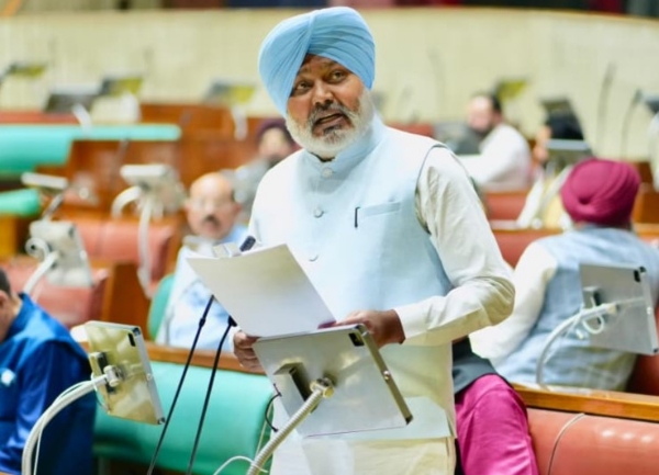 ਸੰਬੋਧਨ ਕਰਦੇ ਹਰਪਾਲ ਸਿੰਘ ਚੀਮਾ