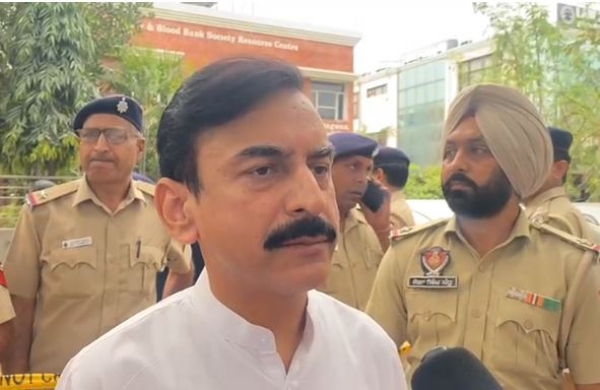 ਪੰਜਾਬ ਭਾਜਪਾ ਦੇ ਬੁਲਾਰੇ ਵਿਨੀਤ ਜੋਸ਼ੀ ਜਾਣਕਾਰੀ ਦਿੰਦੇ ਹੋਏ।