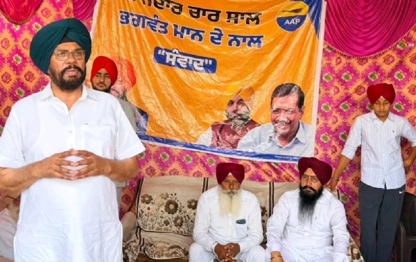 ਸੰਬੋਧਨ ਕਰਦੇ ਕੁਲਦੀਪ ਸਿੰਘ ਧਾਲੀਵਾਲ