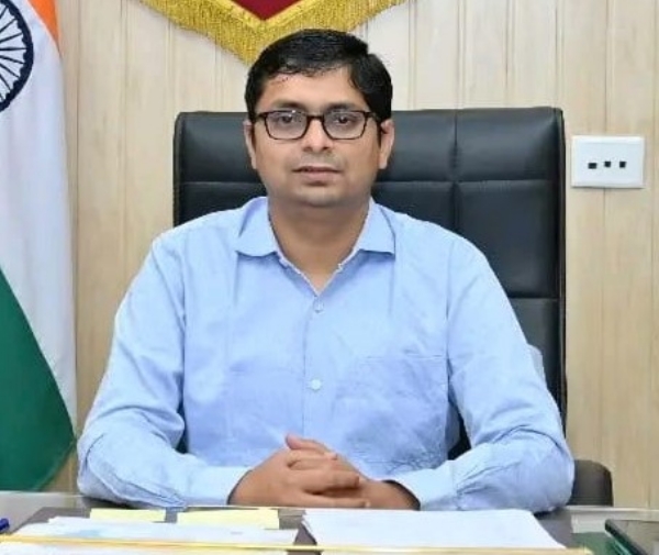 ਜ਼ਿਲ੍ਹਾ ਮੈਜਿਸਟ੍ਰੇਟ ਵਿਰਾਜ ਐਸ. ਤਿੜਕੇ