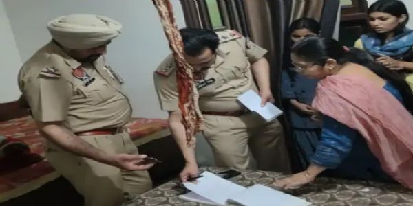 ਅਬੋਹਰ ‘ਚ ਪੀਜੀ ਦੇ ਕਮਰੇ ‘ਚੋਂ ਕੁੜੀ ਦੀ ਲਾਸ਼ ਮਿਲੀ, ਜਾਂਚ ਜਾਰੀ