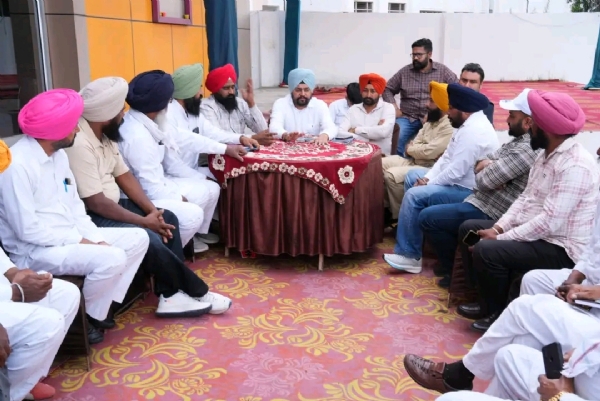 ਮੀਟਿੰਗ ਨੂੰ ਸੰਬੋਧਨ ਕਰਦੇ ਹੋਏ ਵਿਧਾਇਕ ਮਨਜਿੰਦਰ ਸਿੰਘ ਲਾਲਪੁਰਾ।