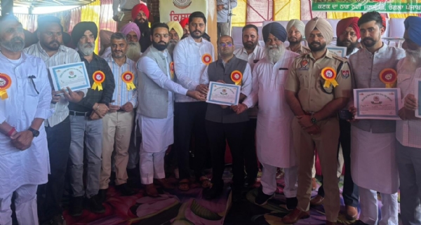 ਬਟਾਲਾ ਦਾਣਾ ਮੰਡੀ ਵਿਖੇ ਜ਼ਿਲ੍ਹਾ ਪੱਧਰੀ ਕਿਸਾਨ ਸਿਖਲਾਈ ਕੈਂਪ-ਹਜ਼ਾਰਾਂ ਕਿਸਾਨਾਂ ਨੇ ਕੀਤੀ ਸ਼ਮੂਲੀਅਤ