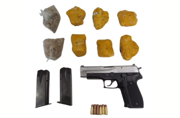 ਮੁਲਜ਼ਮਾਂ ਕੋਲੋਂ ਬਰਾਮਦ ਹੈਰੋਇਨ ਅਤੇ ਹਥਿਆਰ