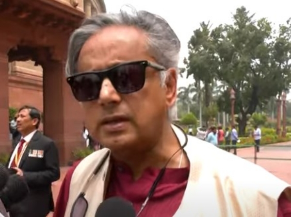 ਸ਼ਸ਼ੀ ਥਰੂਰ ਸ਼ਸ਼ੀ ਥਰੂਰ