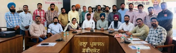 ਜਨਗਣਨਾ 2027 ਲਈ ਟ੍ਰੇਨਿੰਗ ਪ੍ਰੋਗਰਾਮ ’ਚ ਹਿੱਸਾ ਲੈਣ ਵਾਲੇ ਭਾਗੀਦਾਰ। ਜਨਗਣਨਾ 2027 ਲਈ ਟ੍ਰੇਨਿੰਗ ਪ੍ਰੋਗਰਾਮ ’ਚ ਹਿੱਸਾ ਲੈਣ ਵਾਲੇ ਭਾਗੀਦਾਰ।