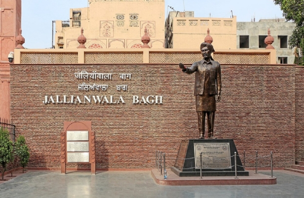 ਪ੍ਰਤੀਕਾਤਮਕ