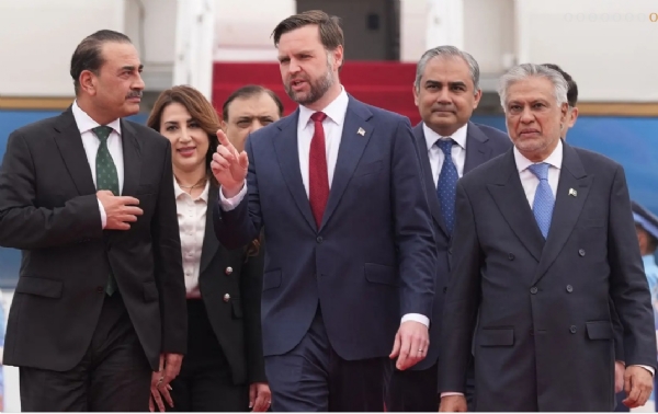 ਇਸਲਾਮਾਬਾਦ ਵਿੱਚ ਅਮਰੀਕੀ ਉਪ ਰਾਸ਼ਟਰਪਤੀ ਜੇ.ਡੀ. ਵੈਂਸ। ਫੋਟੋ: ਇੰਟਰਨੈੱਟ ਮੀਡੀਆ