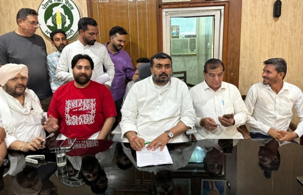 ਜਾਣਕਾਰੀ ਦਿੰਦੇ ਵਿਧਾਇਕ ਜਗਦੀਪ ਕੰਬੋਜ ਗੋਲਡੀ ਜਾਣਕਾਰੀ ਦਿੰਦੇ ਵਿਧਾਇਕ ਜਗਦੀਪ ਕੰਬੋਜ ਗੋਲਡੀ