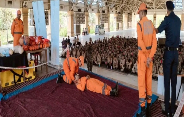 ਐਨਸੀਸੀ ਕੈਂਪ ਦੀ ਸਿਖਲਾਈ ਦਾ ਦ੍ਰਿਸ਼।