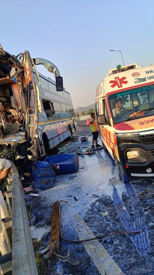 ਹਾਦਸੇ ਦੀ ਸ਼ਿਕਾਰ ਬੱਸ