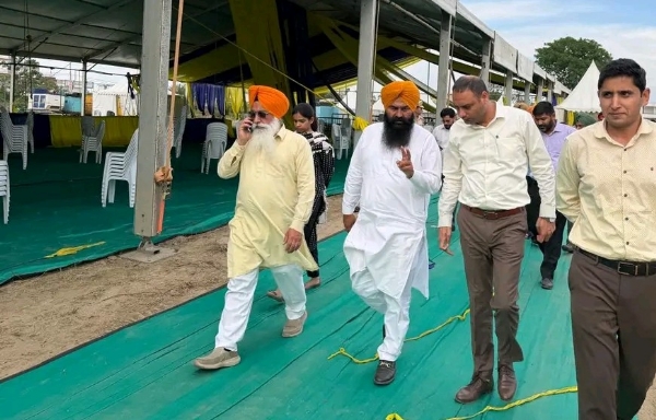 ਵਿਧਾਇਕ ਜਸਬੀਰ ਸਿੰਘ ਰਾਜਾ ਗਿੱਲ ਟਾਂਡਾ ਦੇ ਗਿਆਨੀ ਕਰਤਾਰ ਸਿੰਘ ਮੈਮੋਰੀਅਲ ਸਰਕਾਰੀ ਕਾਲਜ ਵਿਖੇ 15 ਅਪ੍ਰੈਲ ਦੇ ਸਮਾਗਮ ਦੀਆਂ ਤਿਆਰੀਆਂ ਦਾ ਜਾਇਜ਼ਾ ਲੈਂਦੇ ਹੋਏ। ਵਿਧਾਇਕ ਜਸਬੀਰ ਸਿੰਘ ਰਾਜਾ ਗਿੱਲ ਟਾਂਡਾ ਦੇ ਗਿਆਨੀ ਕਰਤਾਰ ਸਿੰਘ ਮੈਮੋਰੀਅਲ ਸਰਕਾਰੀ ਕਾਲਜ ਵਿਖੇ 15 ਅਪ੍ਰੈਲ ਦੇ ਸਮਾਗਮ ਦੀਆਂ ਤਿਆਰੀਆਂ ਦਾ ਜਾਇਜ਼ਾ ਲੈਂਦੇ ਹੋਏ।