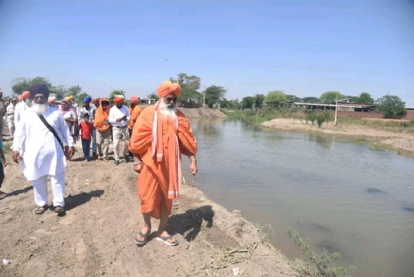 ਤ ਸੀਚੇਵਾਲ ਵੱਲੋਂ ਬੁੱਢੇ ਦਰਿਆ ਨੂੰ ਆਪਣਾ ਬਣਾਉਣ ਦਾ ਸੱਦਾ ਤ ਸੀਚੇਵਾਲ ਵੱਲੋਂ ਬੁੱਢੇ ਦਰਿਆ ਨੂੰ ਆਪਣਾ ਬਣਾਉਣ ਦਾ ਸੱਦਾ