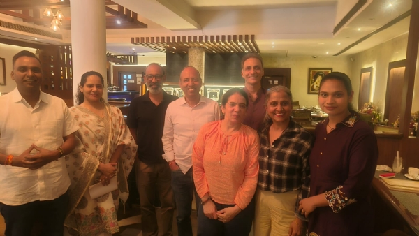 ਜਾਣਕਾਰੀ ਦਿੰਦੇ ਸਰਵਪ੍ਰੇਮ ਫਾਊਂਡੇਸ਼ਨ ਅਤੇ ਪ੍ਰਯੋਗ ਫਾਊਂਡੇਸ਼ਨ ਦੇ ਅਹੁਦੇਦਾਰ।