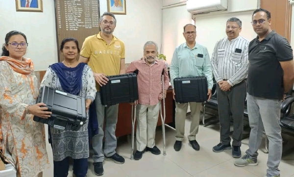 ਆਰ.ਬੀ.ਐਸ.ਕੇ ਟੀਮਾਂ ਨੂੰ ਵੰਡੇ ਹੈਂਡ ਹੈਲਡ ਆਟੋ ਰਿਫਰੈਕਟੋਮੀਟਰ