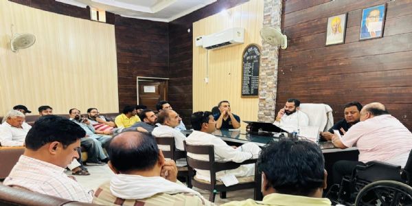 ਵਿਧਾਇਕ ਸਵਨਾ ਨੇ ਸੁਣੀਆਂ ਲੋਕਾਂ ਦੀਆਂ ਮੁਸ਼ਕਲਾਂ ਤੇ ਸਮੱਸਿਆਵਾਂ, ਮੌਕੇ ’ਤੇ ਕੀਤਾ ਹੱਲ