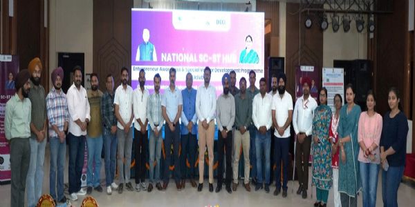ਫਾਜ਼ਿਲਕਾ ਵਿੱਚ ਨੈਸ਼ਨਲ ਐਸਸੀ-ਐਸਟੀ ਹੱਬ, ਲੁਧਿਆਣਾ ਵੱਲੋਂ ਉੱਦਮੀ ਜਾਗਰੂਕਤਾ ਅਤੇ ਵਿਕ੍ਰੇਤਾ ਵਿਕਾਸ ਪ੍ਰੋਗਰਾਮ ਦਾ ਆਯੋਜਨ