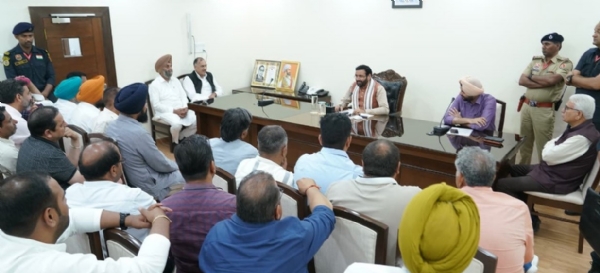 ਪੰਜਾਬ ਦੀ ਆੜਤੀ ਐਸੋਸੀਏਸ਼ਨ ਨੇ ਹਰਿਆਣਾ ਦੇ ਮੁੱਖ ਮੰਤਰੀ ਨਾਲ ਮੁਲਾਕਾਤ ਕੀਤੀ