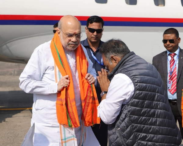 ਅਮਿਤ ਸ਼ਾਹ ਦਾ ਸਵਾਗਤ ਕਰਦੇ ਹੋਏ ਭਾਜਪਾ ਆਗੂ।