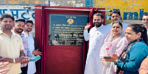 ਵਿਧਾਇਕ ਸਵਨਾ ਨੇ ਬਾਰਡਰ ਏਰੀਆ ਦੇ ਪਿੰਡਾਂ ਦੀਆਂ ਨਵੀਆਂ ਸੜਕਾਂ ਬਣਾਉਣ ਦੇ ਕੰਮਾਂ ਦੀ ਕਰਵਾਈ ਸ਼ੁਰੂਆਤ