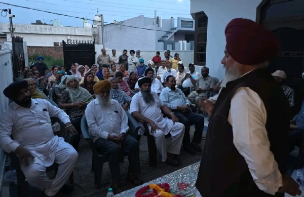 ਸੰਬੋਧਨ ਕਰਦੇ ਹੋਏ ਬਹੁਜਨ ਸਮਾਜ ਪਾਰਟੀ ਦੇ ਸੂਬਾ ਪ੍ਰਧਾਨ ਡਾ. ਅਵਤਾਰ ਸਿੰਘ ਕਰੀਮਪੁਰੀ।