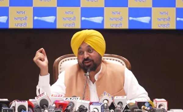 ਮੀਡੀਆ ਨੂੰ ਸੰਬੋਧਨ ਕਰਦੇ ਮੁੱਖ ਮੰਤਰੀ ਭਗਵੰਤ ਮਾਨ