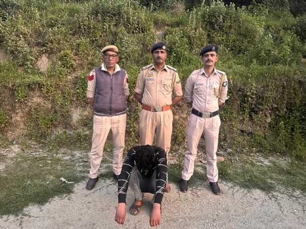 ਗ੍ਰਿਫ਼ਤਾਰ ਚਰਸ ਤਸਕਰ