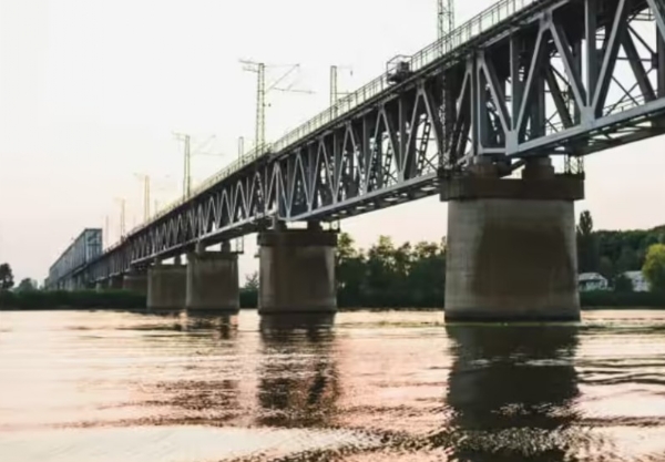 ਰਾਵੀ ਦਰਿਆ ’ਤੇ ਬਣੇ ਪੁਲ ਦੀ ਫਾਈਲ ਫੋਟੋ।