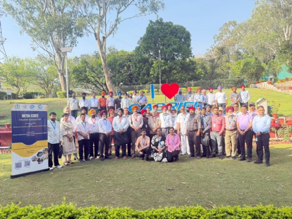 ਅੰਤਰ-ਰਾਜੀ ਉਦਯੋਗਿਕ ਐਕਸਪੋਜ਼ਰ ਦੌਰੇ ਦੌਰਾਨ।