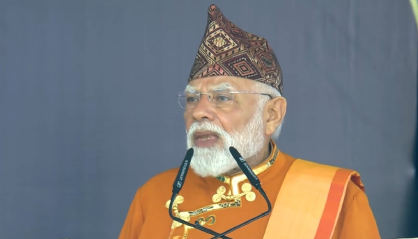 ਪ੍ਰਧਾਨ ਮੰਤਰੀ ਸਿੱਕਮ ਵਿੱਚ ਪ੍ਰੋਗਰਾਮ ਨੂੰ ਸੰਬੋਧਨ ਕਰਦੇ ਹੋਏ