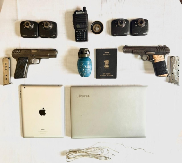 ਮੁਲਜ਼ਮਾਂ ਕੋਲੋ ਬਰਾਮਦ ਹਥਿਆਰ ਅਤੇ ਹੋਰ ਸਮੱਗਰੀ