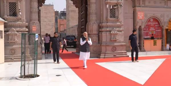 ਸ਼੍ਰੀਕਾਸ਼ੀ ਵਿਸ਼ਵਨਾਥ ਦੇ ਦਰਬਾਰ ਵਿੱਚ ਪ੍ਰਧਾਨ ਮੰਤਰੀ।