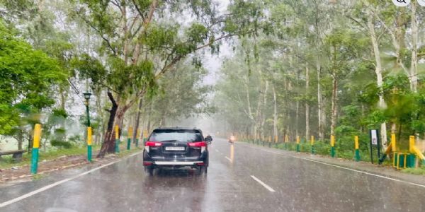 ਪੰਜਾਬ-ਚੰਡੀਗੜ੍ਹ ’ਚ ਬਦਲਿਆ ਮੌਸਮ, ਮੀਂਹ ਤੇ ਹਨ੍ਹੇਰੀ ਨਾਲ ਗਰਮੀ ਤੋਂ ਰਾਹਤ