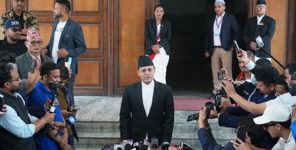 ਡੀਪੀ ਅਰਿਆਲ ਸਪੀਕਰ ਦੇ ਅਹੁਦੇ ਲਈ ਬਿਨਾਂ ਮੁਕਾਬਲਾ ਚੁਣੇ ਗਏ ਡੀਪੀ ਅਰਿਆਲ ਸਪੀਕਰ ਦੇ ਅਹੁਦੇ ਲਈ ਬਿਨਾਂ ਮੁਕਾਬਲਾ ਚੁਣੇ ਗਏ