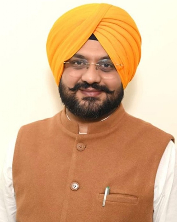 ਮੰਤਰੀ ਤਰੁਨਪ੍ਰੀਤ ਸਿੰਘ ਸੌਂਦ।