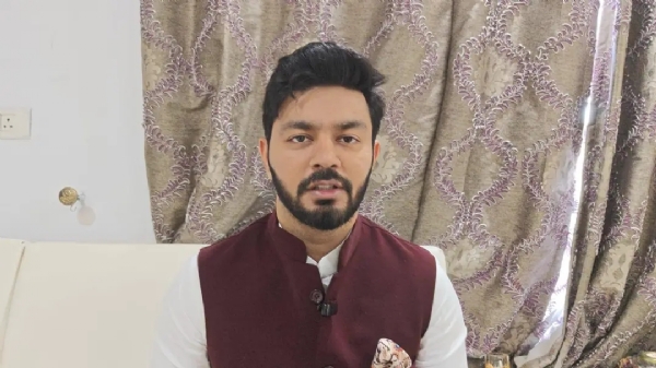 ਵਿਧਾਇਕ ਡਾ. ਇਸ਼ਾਂਕ ਕੁਮਾਰ 2026-27 ਦੀ ਜਨਗਣਨਾ ਲਈ ਆਨਲਾਈਨ ਰਜਿਸਟ੍ਰੇਸ਼ਨ ਕਰਵਾਉਂਦੇ ਹੋਏ।