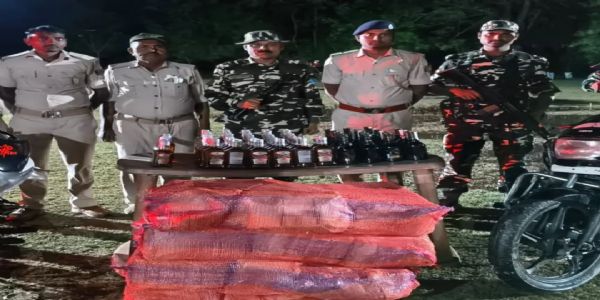 ਨੇਪਾਲੀ ਅਤੇ ਵਿਦੇਸ਼ੀ ਸ਼ਰਾਬ ਬਰਾਮਦ, ਦੋ ਬਾਈਕ ਜ਼ਬਤ