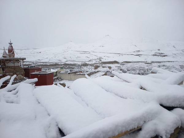 ਮੁਕਤੀਨਾਥ ਵਿੱਚ ਬਰਫ਼ਬਾਰੀ