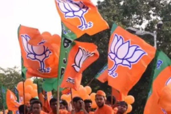 ਪ੍ਰਤੀਕਾਤਮਕ।