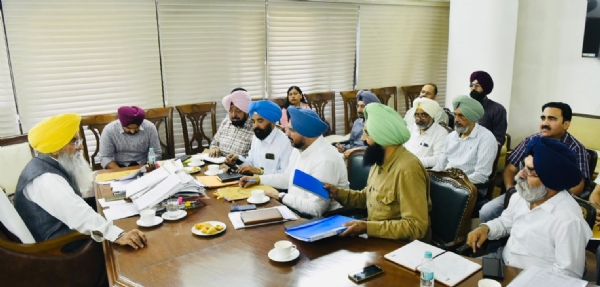 ਮੀਟਿੰਗ ਦੌਰਾਨ ਗੁਰਮੀਤ ਸਿੰਘ ਖੁੱਡੀਆਂ।