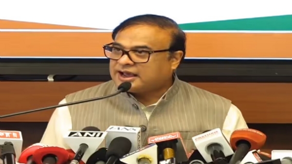 ਮੁੱਖ ਮੰਤਰੀ ਡਾ. ਹਿਮੰਤ ਬਿਸਵਾ ਸਰਮਾ ਸੋਮਵਾਰ ਨੂੰ ਅਸਾਮ ਰਾਜ ਭਾਜਪਾ ਹੈੱਡਕੁਆਰਟਰ ਵਿਖੇ ਆਯੋਜਿਤ ਪ੍ਰੈਸ ਕਾਨਫਰੰਸ ਨੂੰ ਸੰਬੋਧਨ ਕਰਦੇ ਹੋਏ।