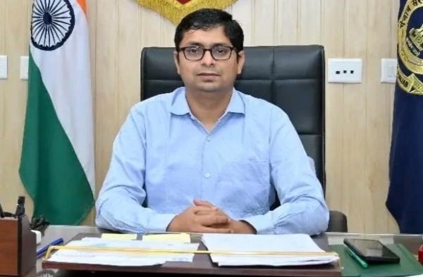 ਜ਼ਿਲ੍ਹਾ ਮੈਜਿਸਟ੍ਰੇਟ ਵਿਰਾਜ ਐਸ. ਤਿੜਕੇ