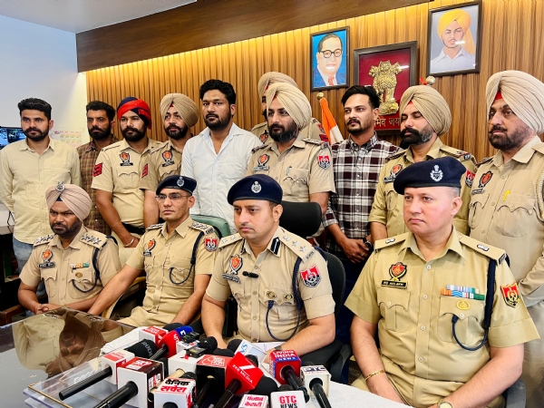 ਮਾਮਲੇ ਦੀ ਜਾਣਕਾਰੀ ਦਿੰਦੇ ਹੋਏ ਐਸ.ਐਸ.ਪੀ. ਮਾਨਸਾ।