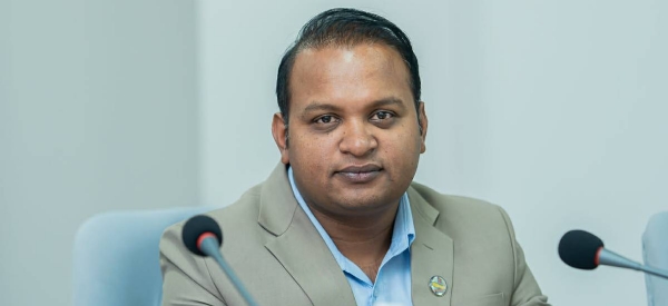 ਦੀਪਕ ਸ਼ਾਹ, ਕਿਰਤ ਮੰਤਰੀ, ਨੇਪਾਲ ਸਰਕਾਰ