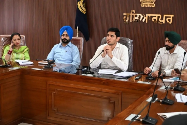 ਵਧੀਕ ਜ਼ਿਲ੍ਹਾ ਚੋਣ ਅਫ਼ਸਰ ਨੇ ਵੱਖ-ਵੱਖ ਵਿਭਾਗਾਂ ਦੇ ਅਧਿਕਾਰੀਆਂ ਨਾਲ ਮੀਟਿੰਗ ਕਰਕੇ ਚੋਣ ਤਿਆਰੀਆਂ ਦੀ ਕੀਤੀ ਸਮੀਖਿਆ ਵਧੀਕ ਜ਼ਿਲ੍ਹਾ ਚੋਣ ਅਫ਼ਸਰ ਨੇ ਵੱਖ-ਵੱਖ ਵਿਭਾਗਾਂ ਦੇ ਅਧਿਕਾਰੀਆਂ ਨਾਲ ਮੀਟਿੰਗ ਕਰਕੇ ਚੋਣ ਤਿਆਰੀਆਂ ਦੀ ਕੀਤੀ ਸਮੀਖਿਆ