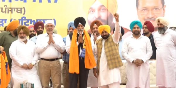 ਸ਼੍ਰੋਮਣੀ ਅਕਾਲੀ ਦਲ ਦੇ ਸੀਨੀਅਰ ਨੇਤਾ ਸੁਰਜੀਤ ਸਿੰਘ ਰੱਖੜਾ ‘ਆਪ’ ‘ਚ ਸ਼ਾਮਲ