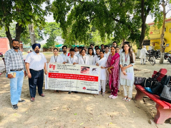 ਡੇਂਗੂ ਸਬੰਧੀ ਪ੍ਰਾਇਮਰੀ ਹੈਲਥ ਸੈਂਟਰ ਘੜੂੰਆਂ ਦੇ ਸਟਾਫ਼ ਜਾਗਰੂਕ ਕਰਦੇ ਹੋਏ। ਡੇਂਗੂ ਸਬੰਧੀ ਪ੍ਰਾਇਮਰੀ ਹੈਲਥ ਸੈਂਟਰ ਘੜੂੰਆਂ ਦੇ ਸਟਾਫ਼ ਜਾਗਰੂਕ ਕਰਦੇ ਹੋਏ।